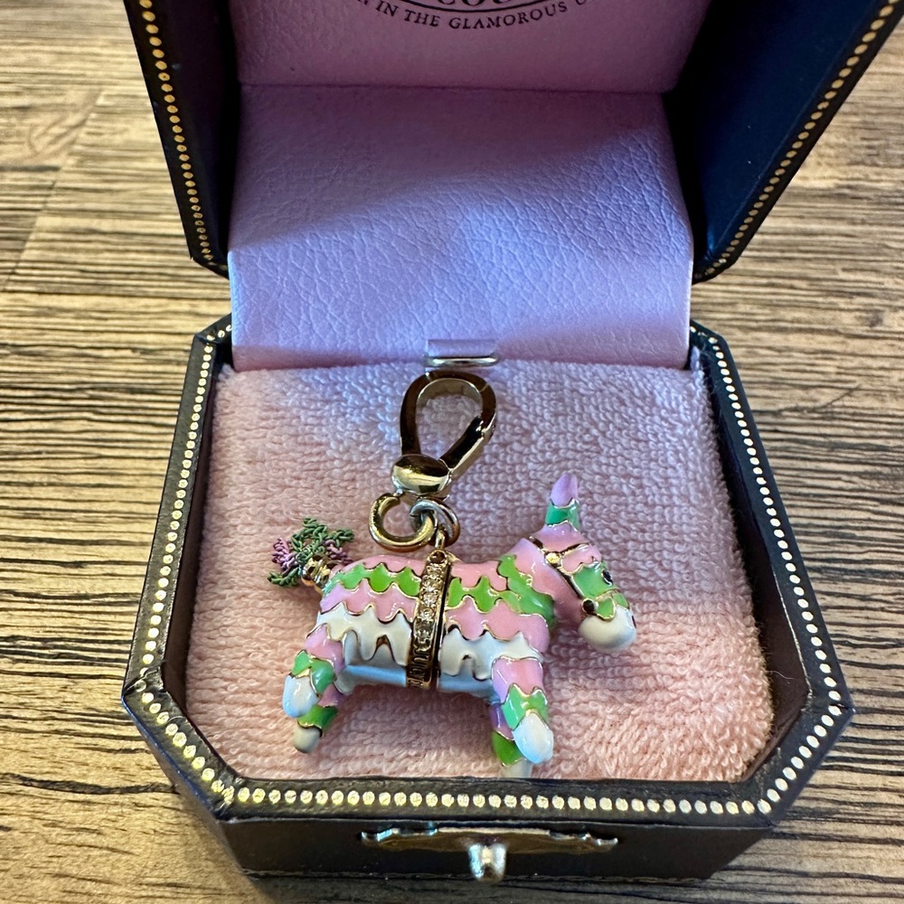 Juicy Couture Piñata bracelet charm